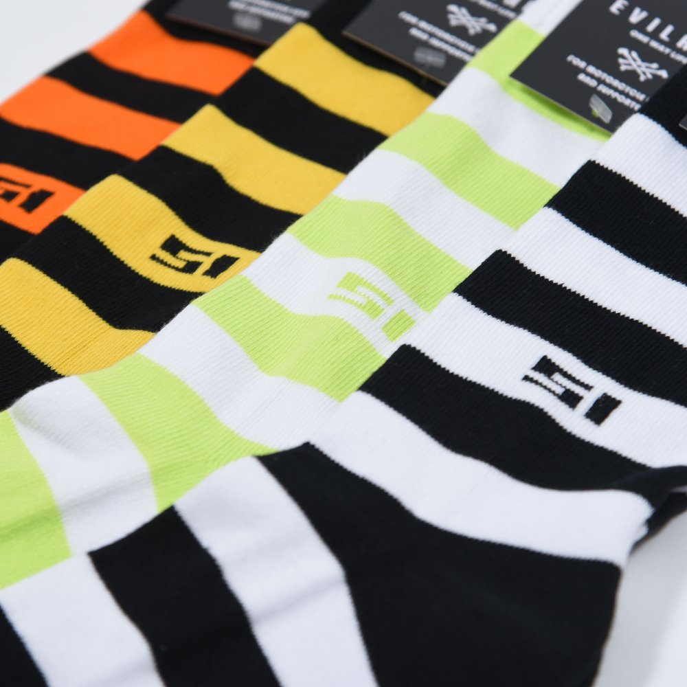 EVILACT border socks "51"