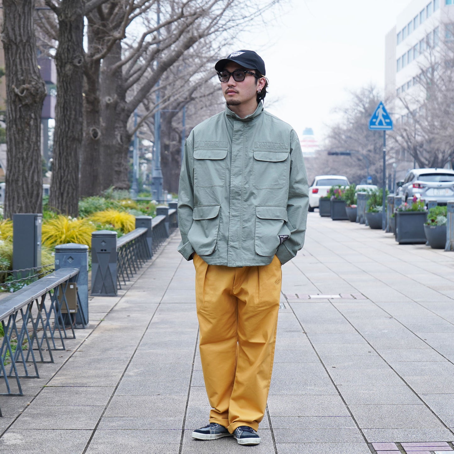 EVILACT TUCK CHINO
