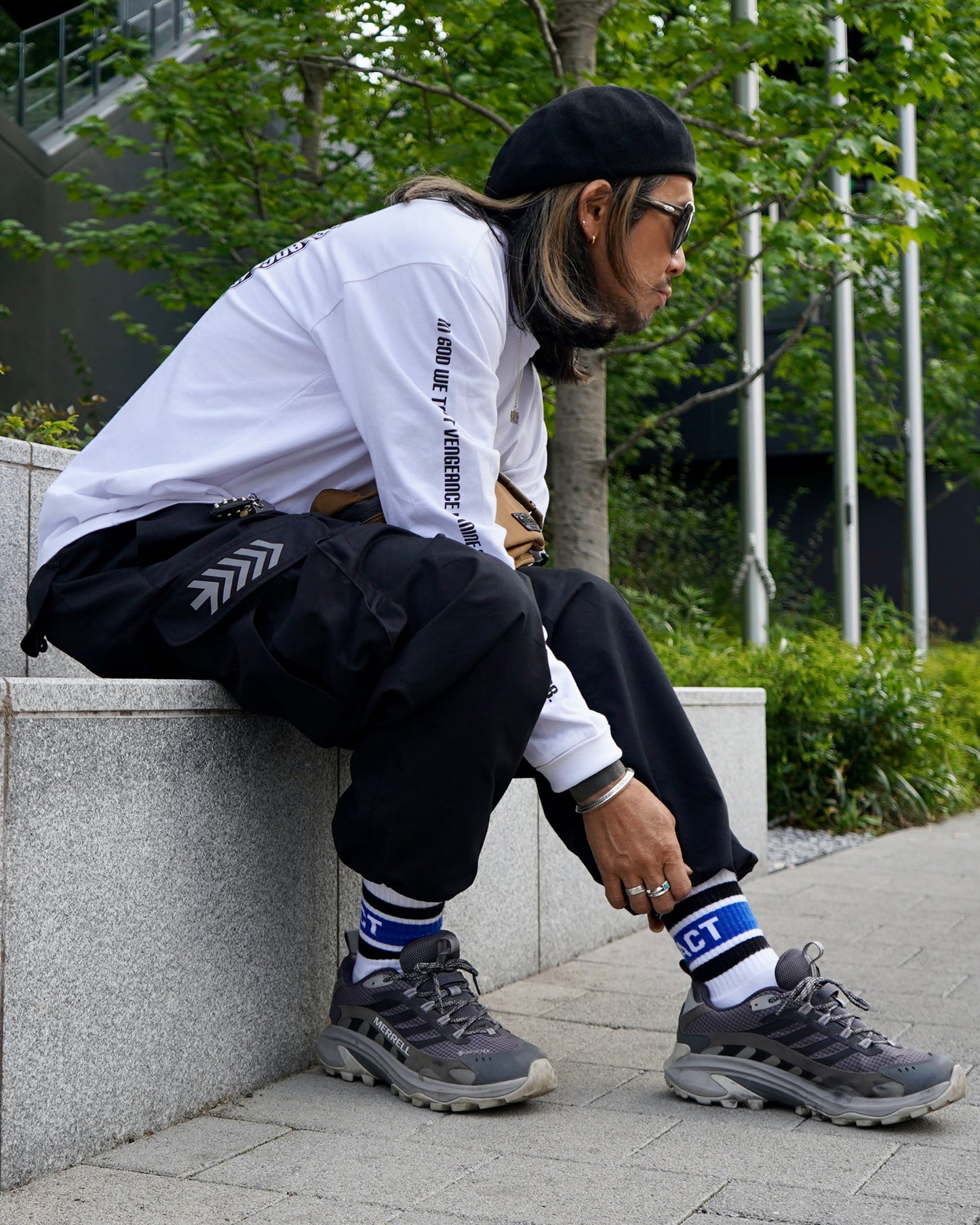 EVILACT LINE SOCKS white x blue