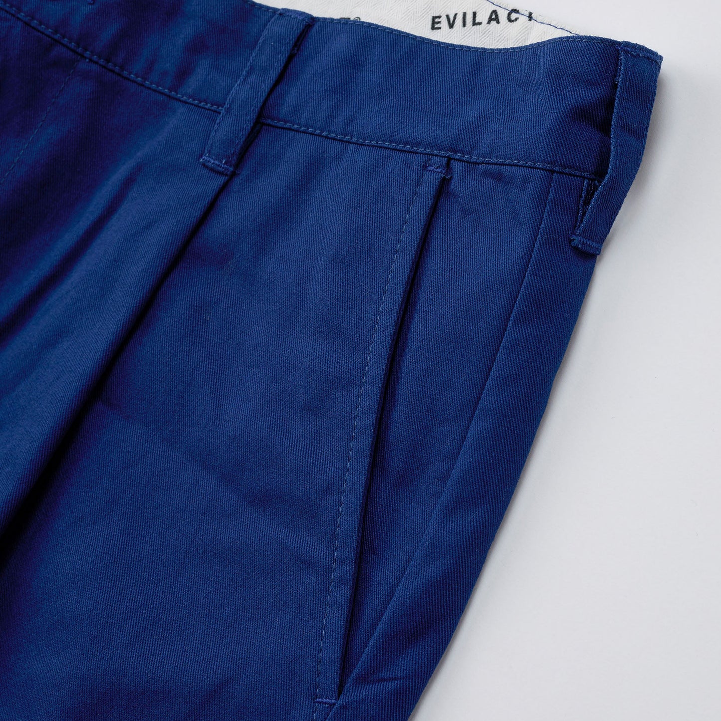 EVILACT TUCK CHINOS D.Navy