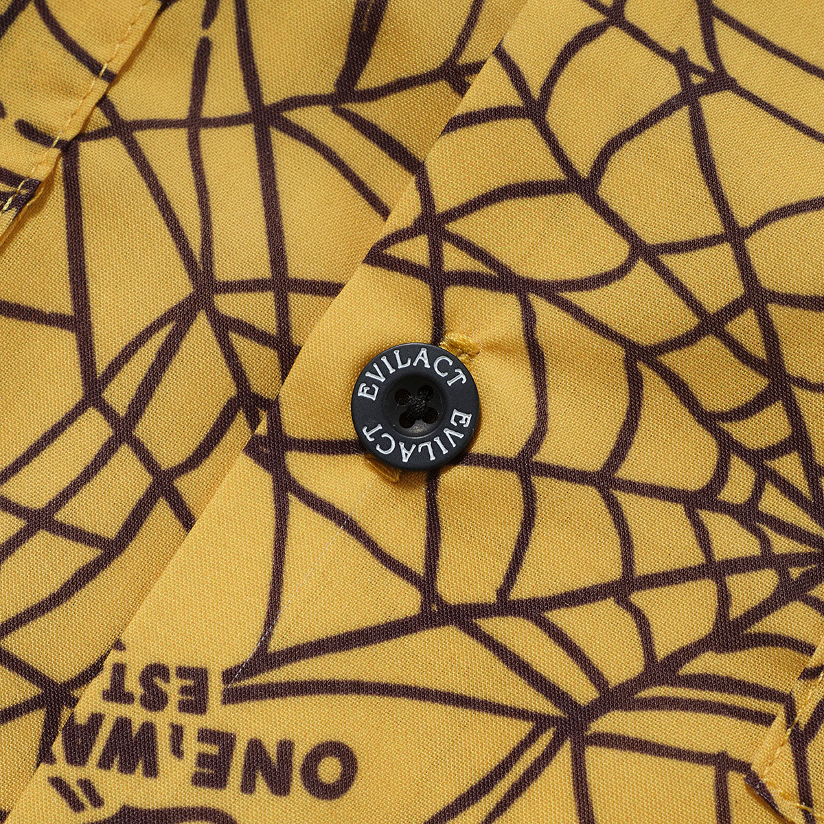 EVILACT SPIDERWEB SS SHIRT mustard web