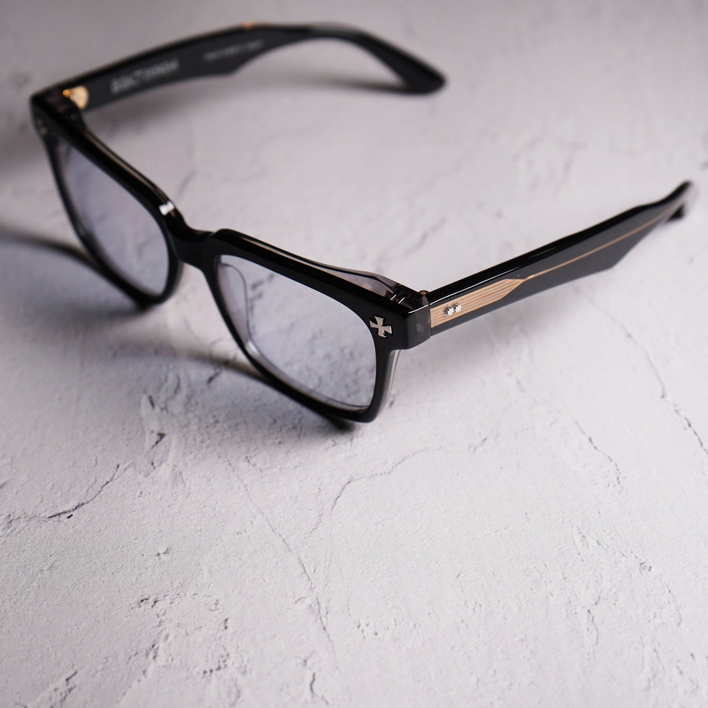 EMBLEM -limited edition- black x gray clear / color photochromic blue lens