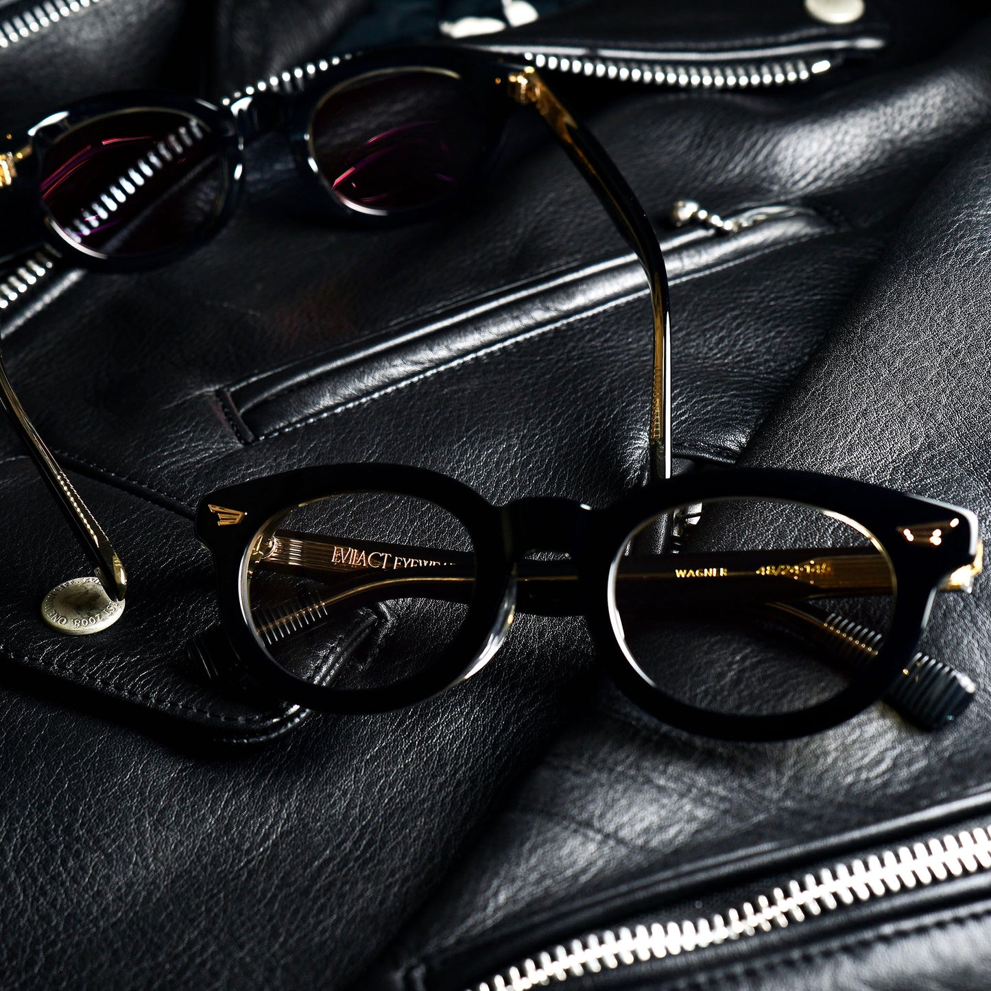 WAGNER black x antique clear / color photochromic blue lens