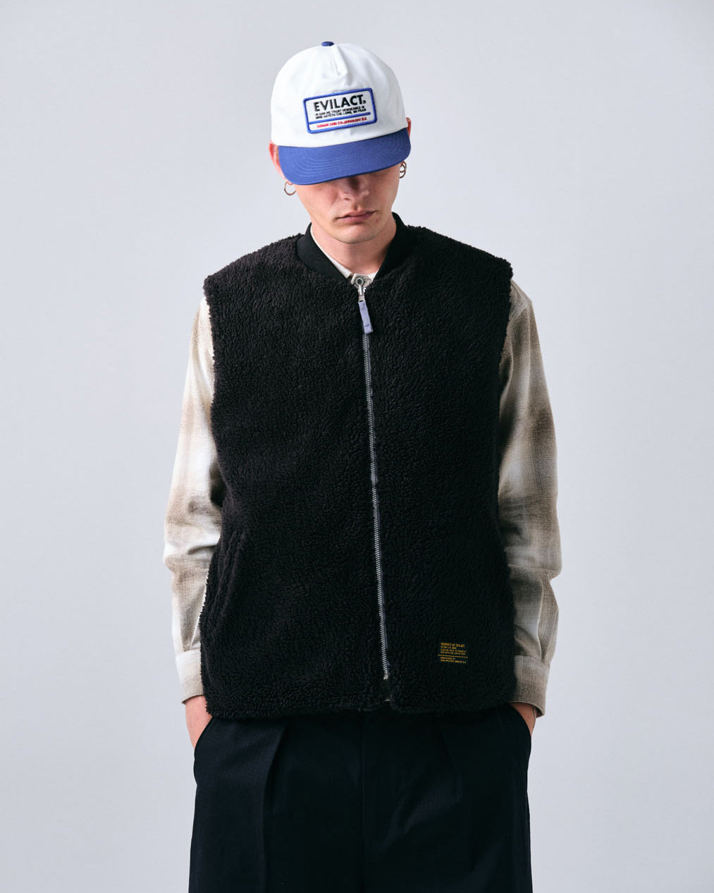 EVILACT CODE RV VEST black