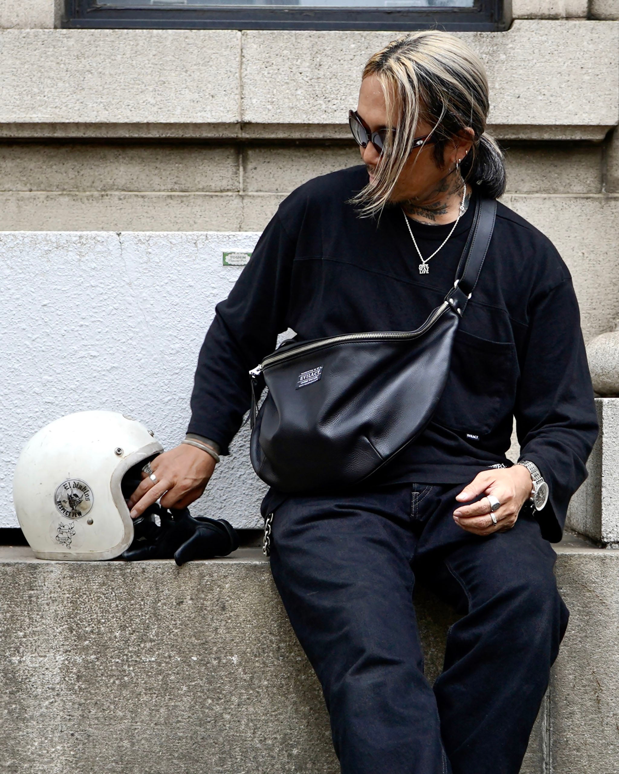 EVILACT LEATHER SHOULDER BAG-L suede black | EVILACT (イーブル