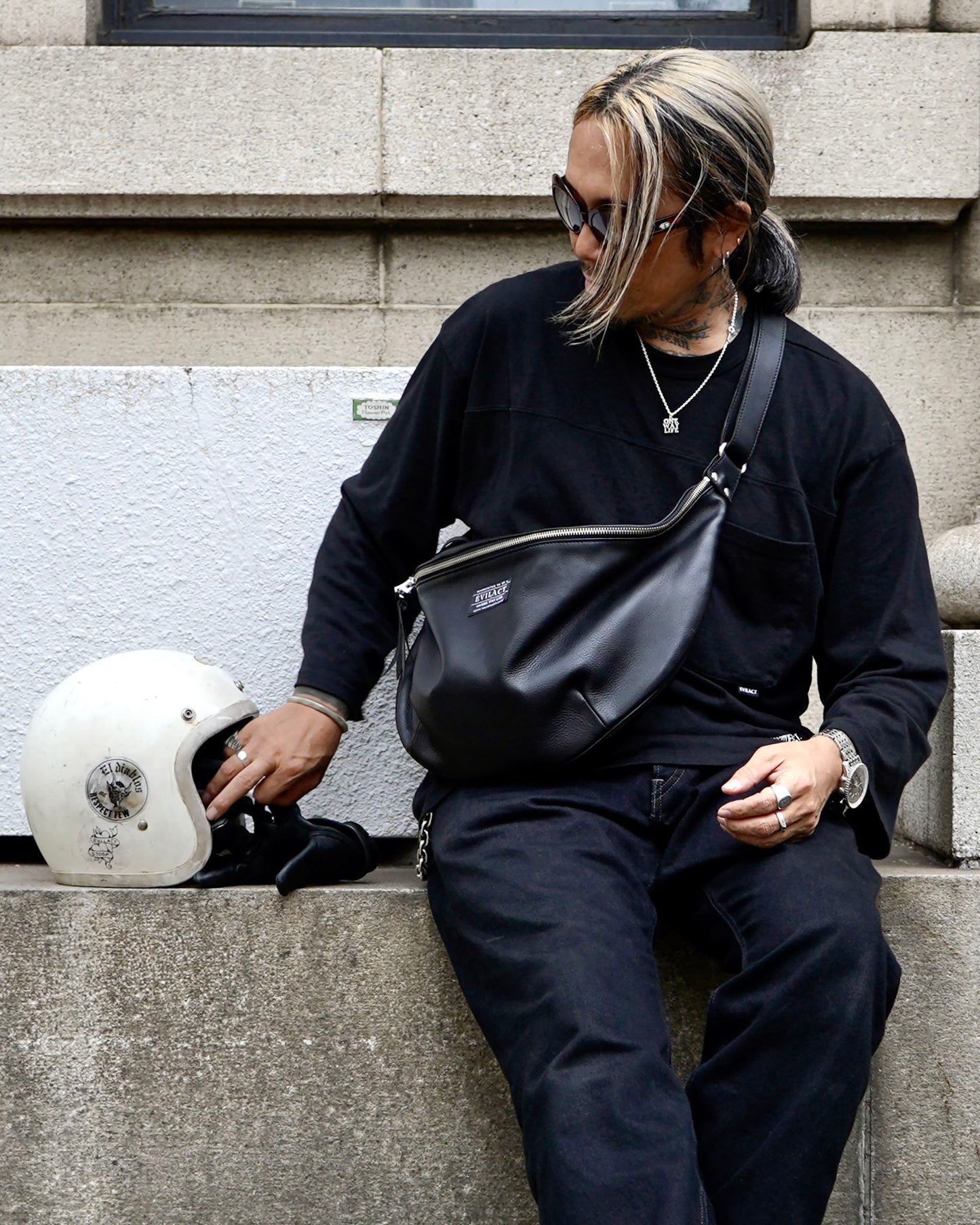 EVILACT LEATHER SHOULDER BAG-L suede black-limited color-
