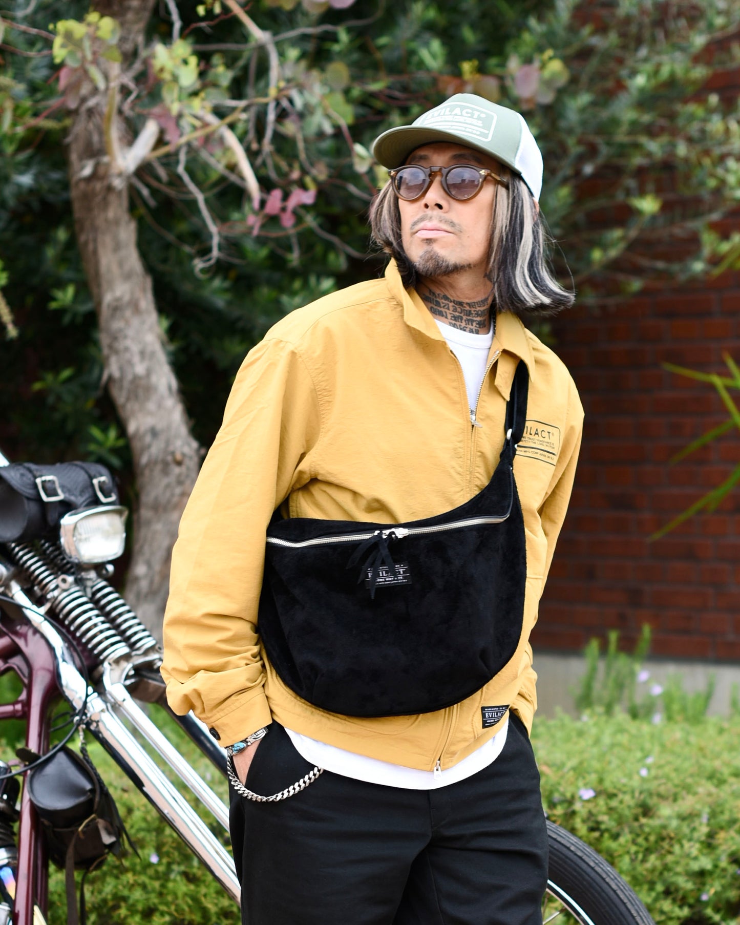 EVILACT LEATHER SHOULDER BAG-L suede black-limited color-
