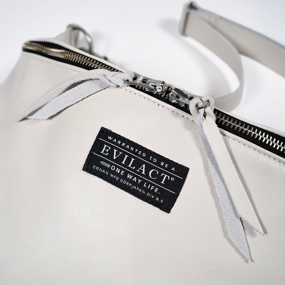 EVILACT LEATHER SHOULDER BAG-L off white - limited color -