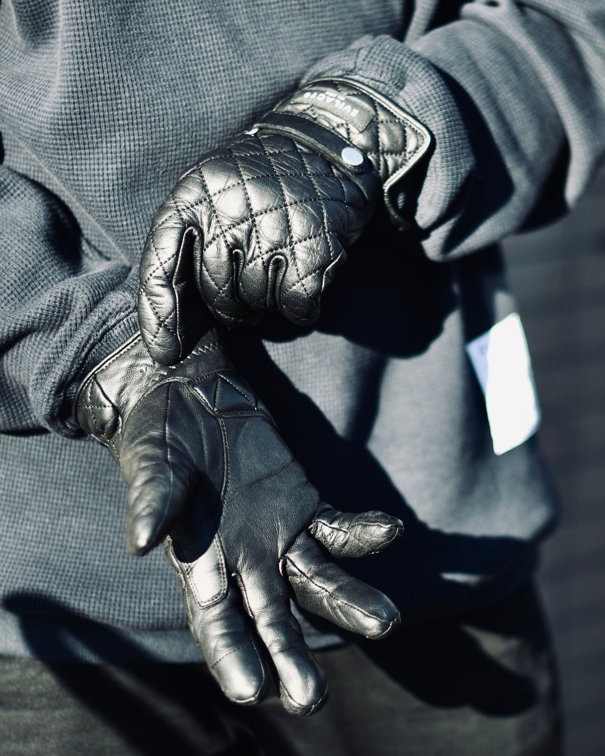 EVILACT DIAMOND STITCH GLOVES ivory