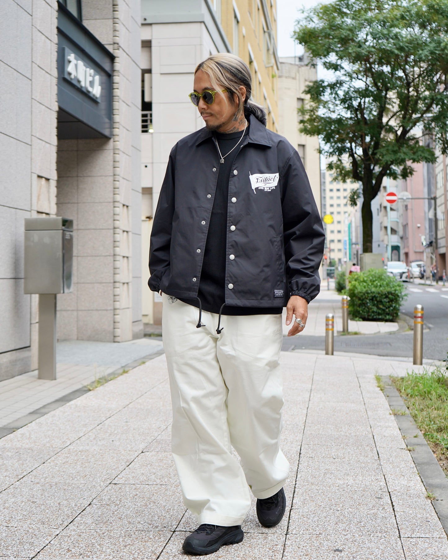 EVILACT FLAG WIND BREAKER black