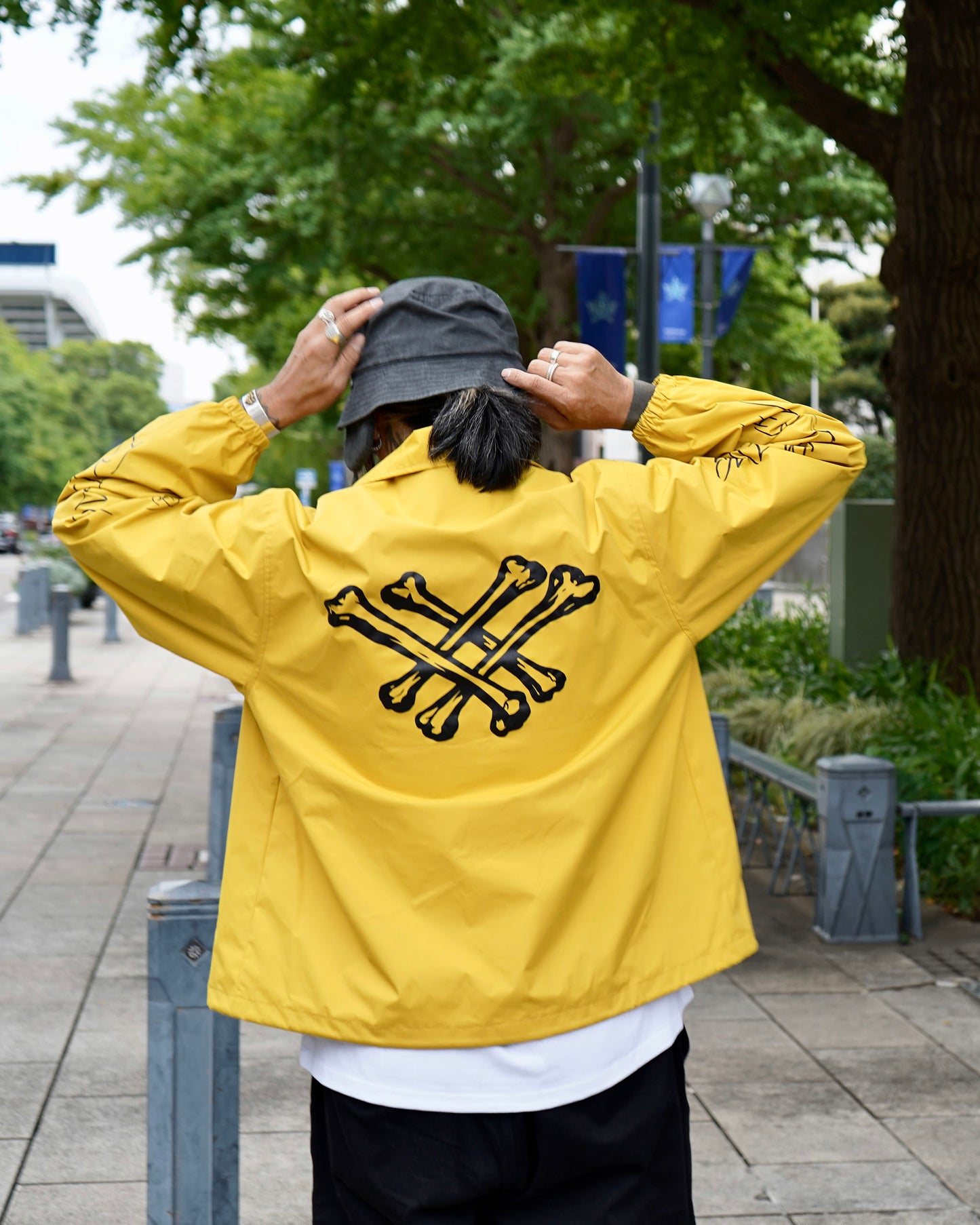 EVILACT CROSS BONE WIND BREAKER mustard