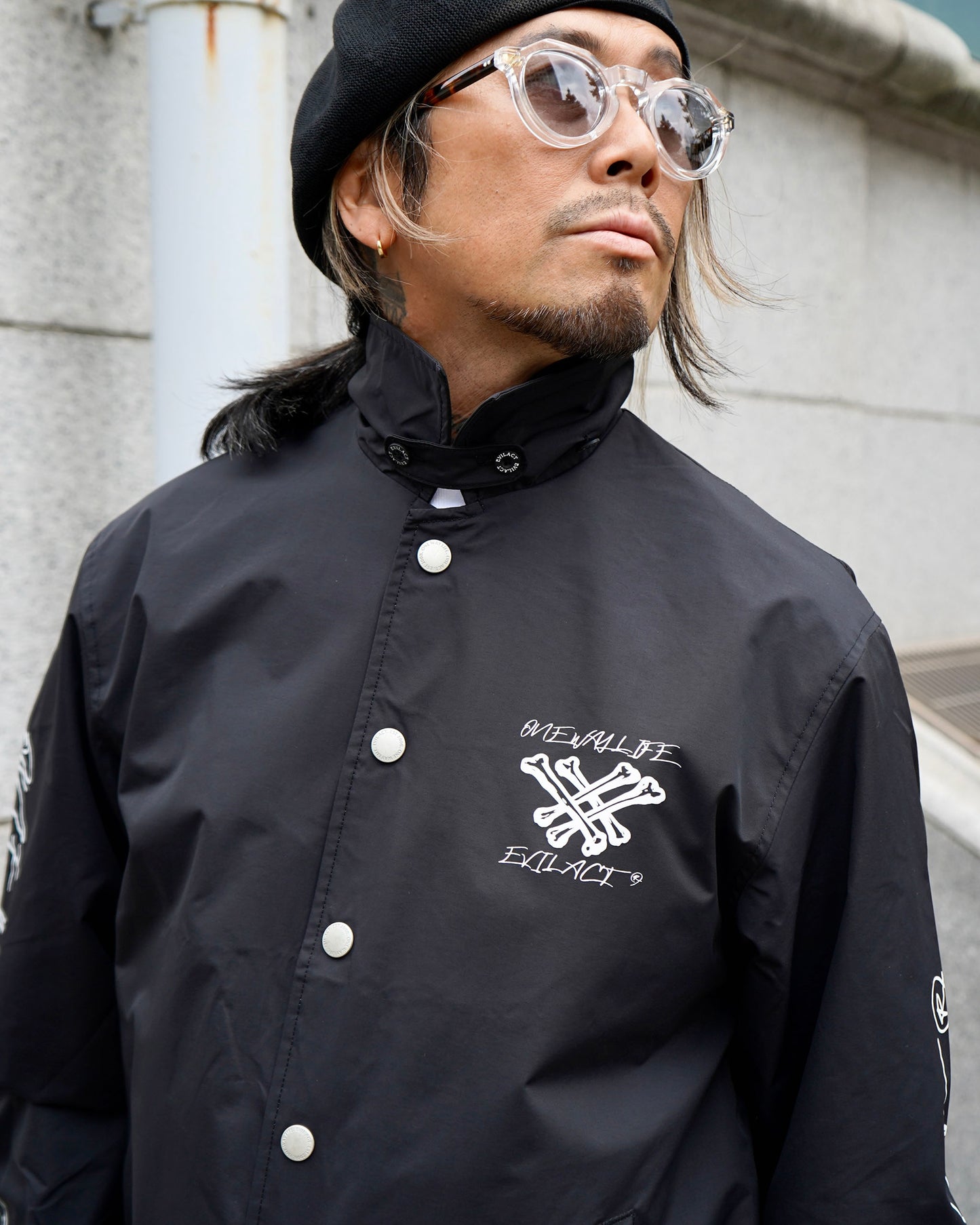 EVILACT CROSS BONE WIND BREAKER black