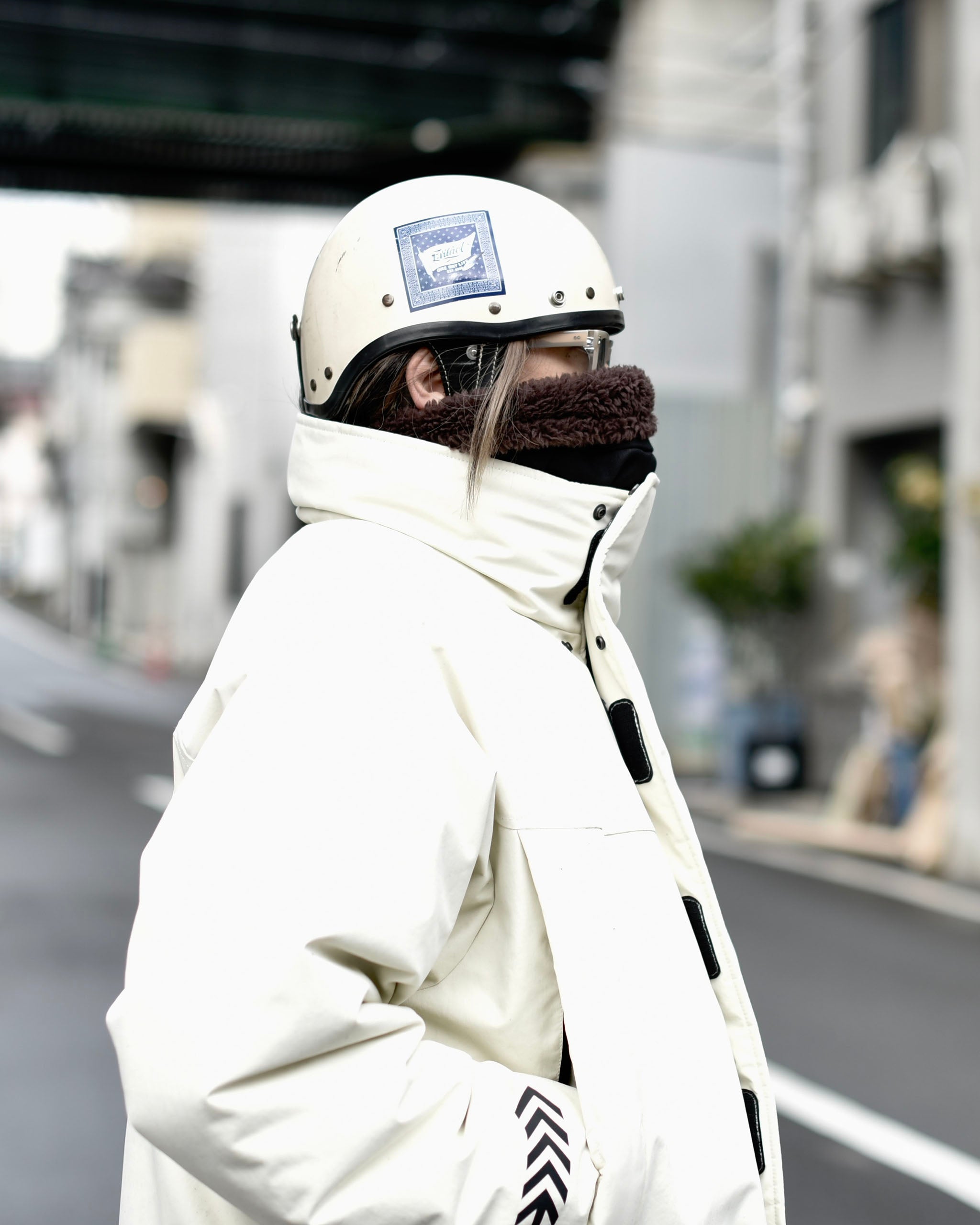 EVILACT DECK NECK WARMER brown | EVILACT (イーブルアクト）Official