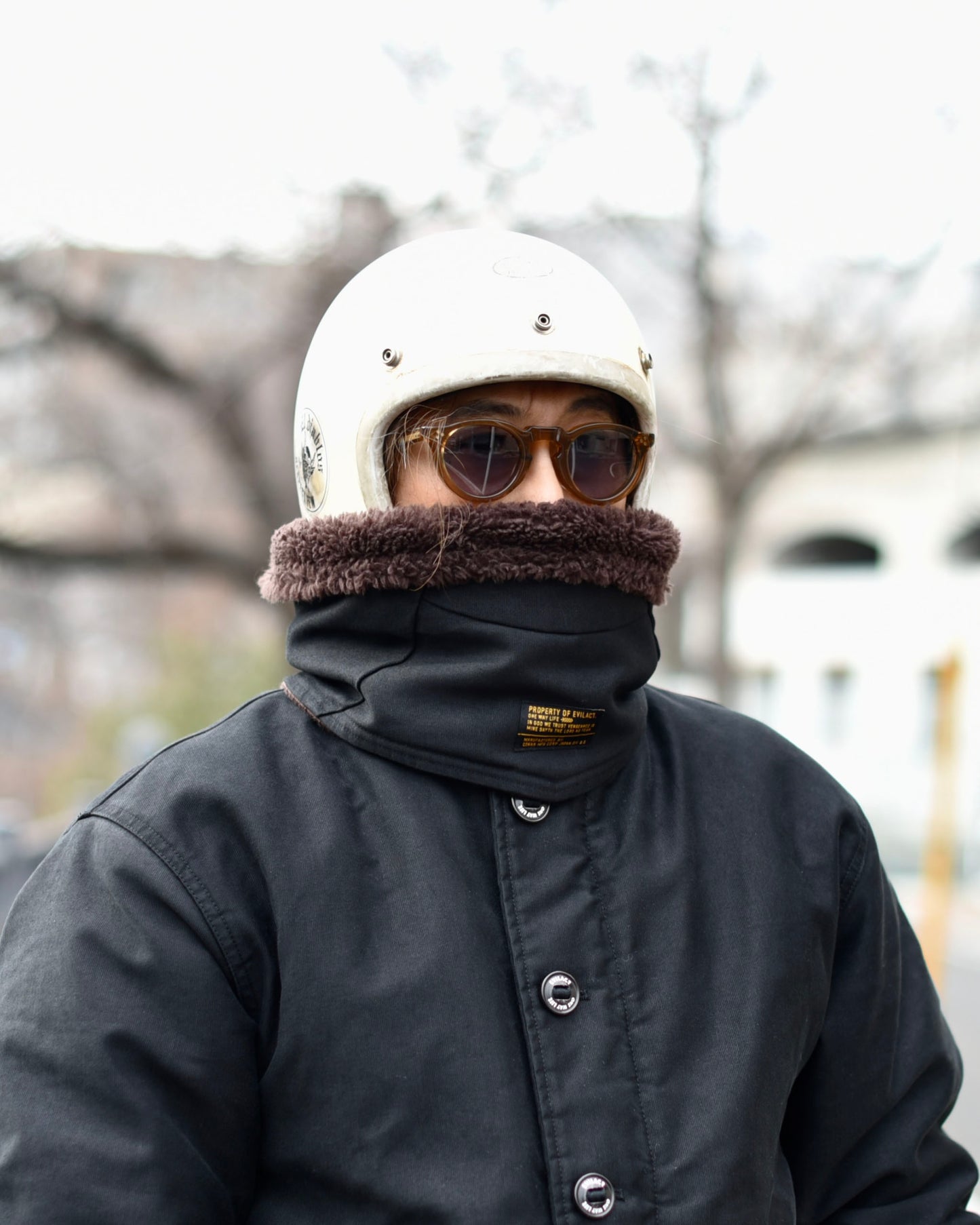 EVILACT DECK NECK WARMER black