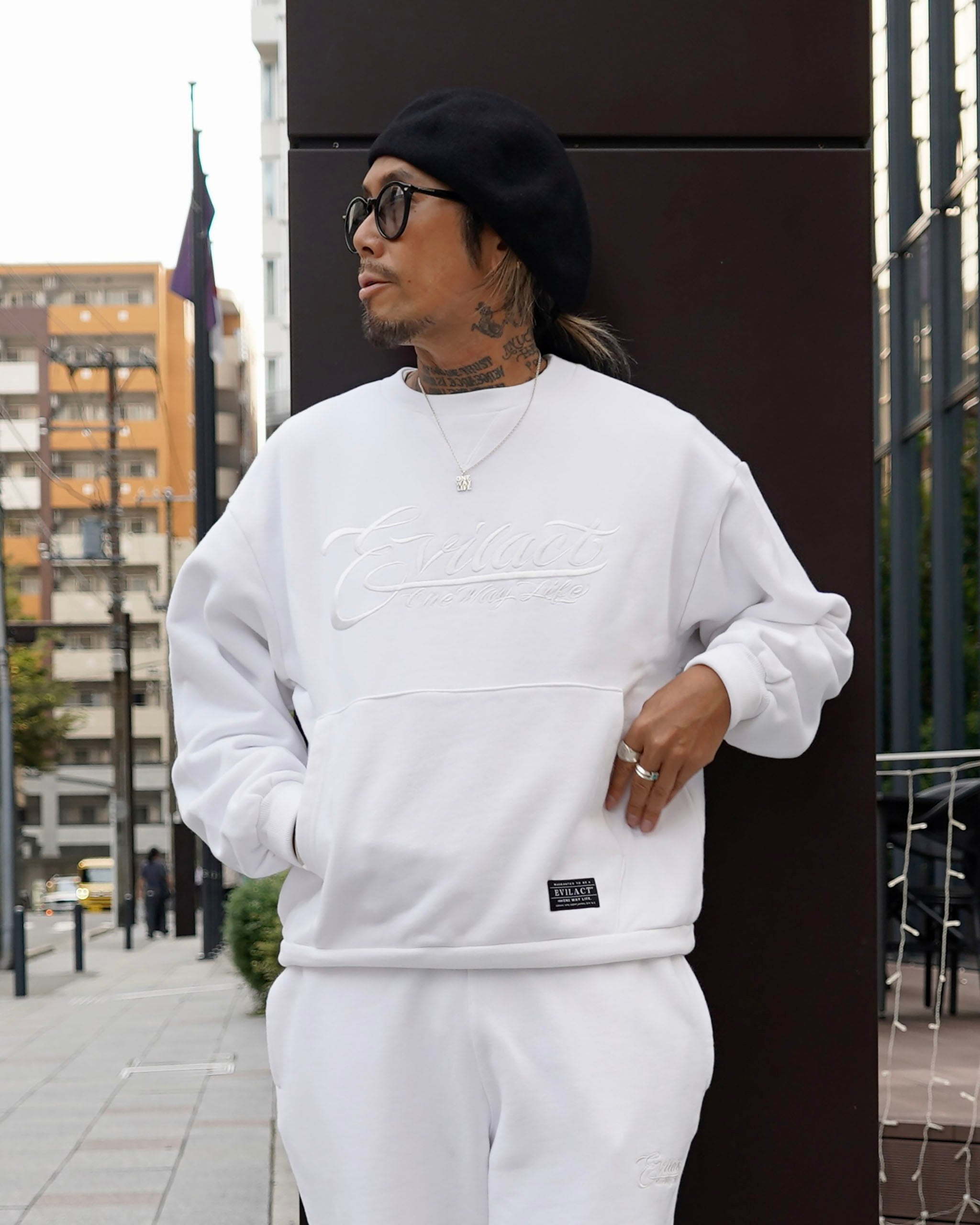 EVILACT HEAVY SWEAT CREW White | EVILACT (イーブルアクト）Official