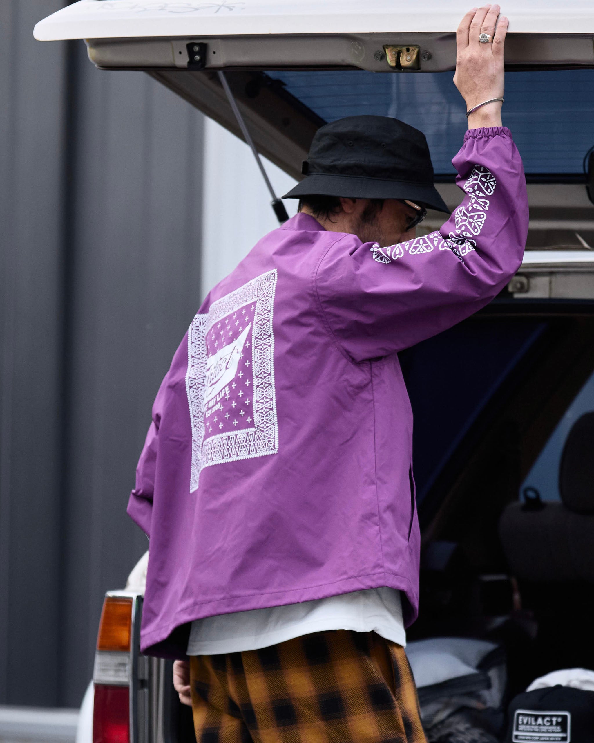 EVILACT BANDANA COACH JKT blue Lサイズ EVILACT BANDANA COACH JKT blue | EVILACT (イーブルアクト）Official