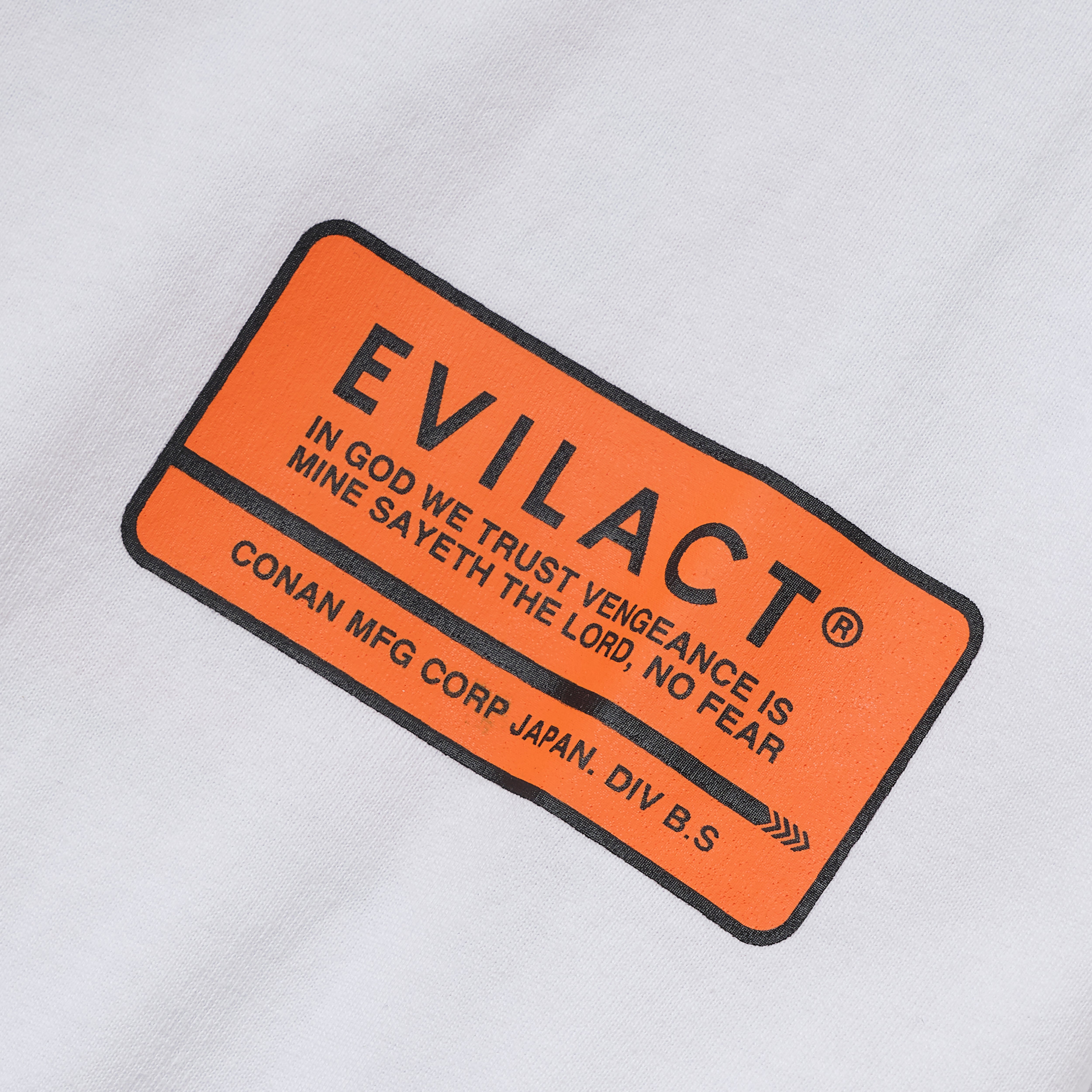 EVILACT BOX LOGO LS white | EVILACT (イーブルアクト）Official Site