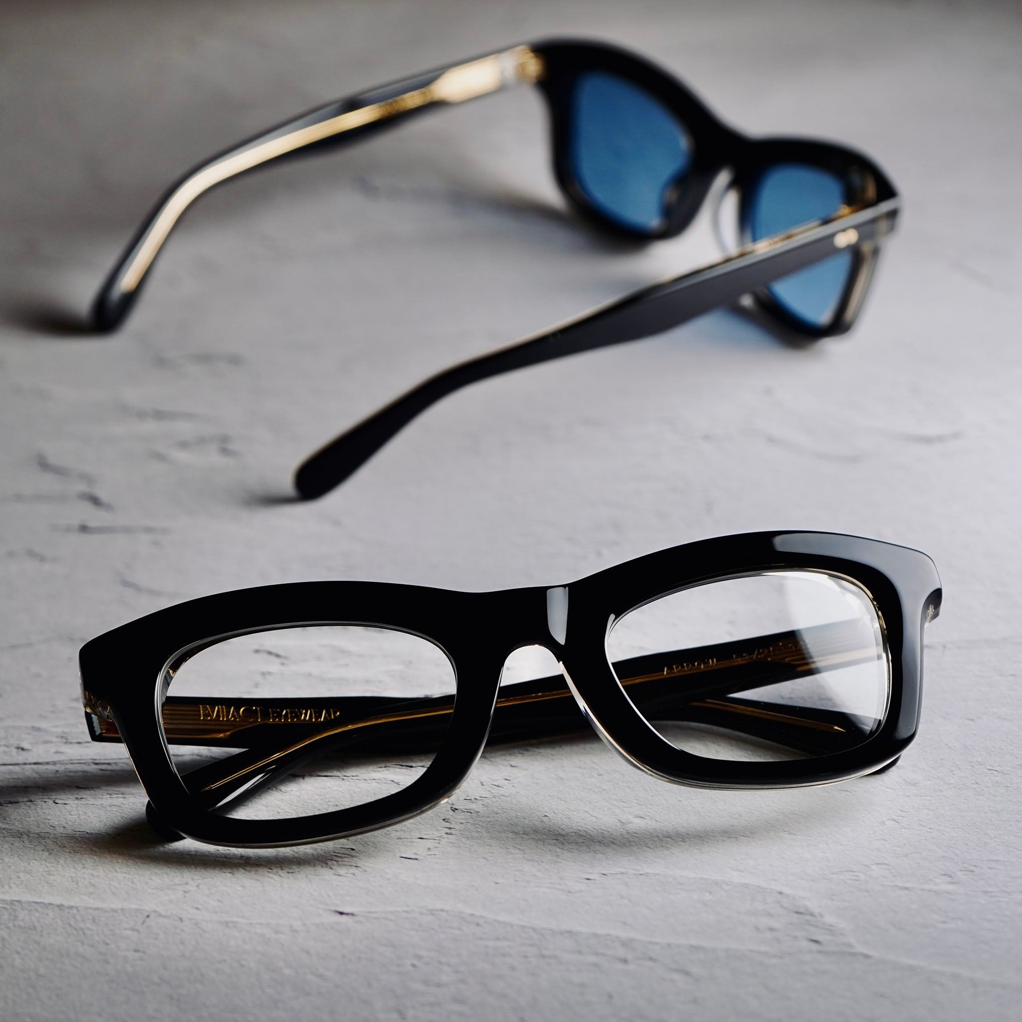 ARROW black x antique clear / photochromic smoke lens | EVILACT