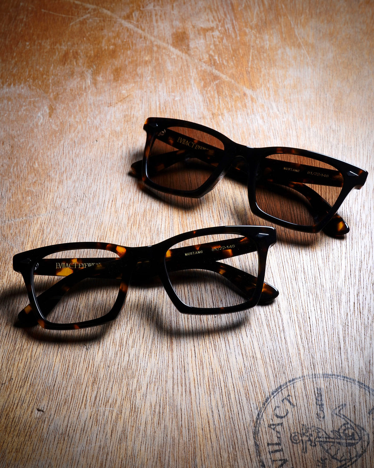 MUSTANG havana / color photochromic smoke lens