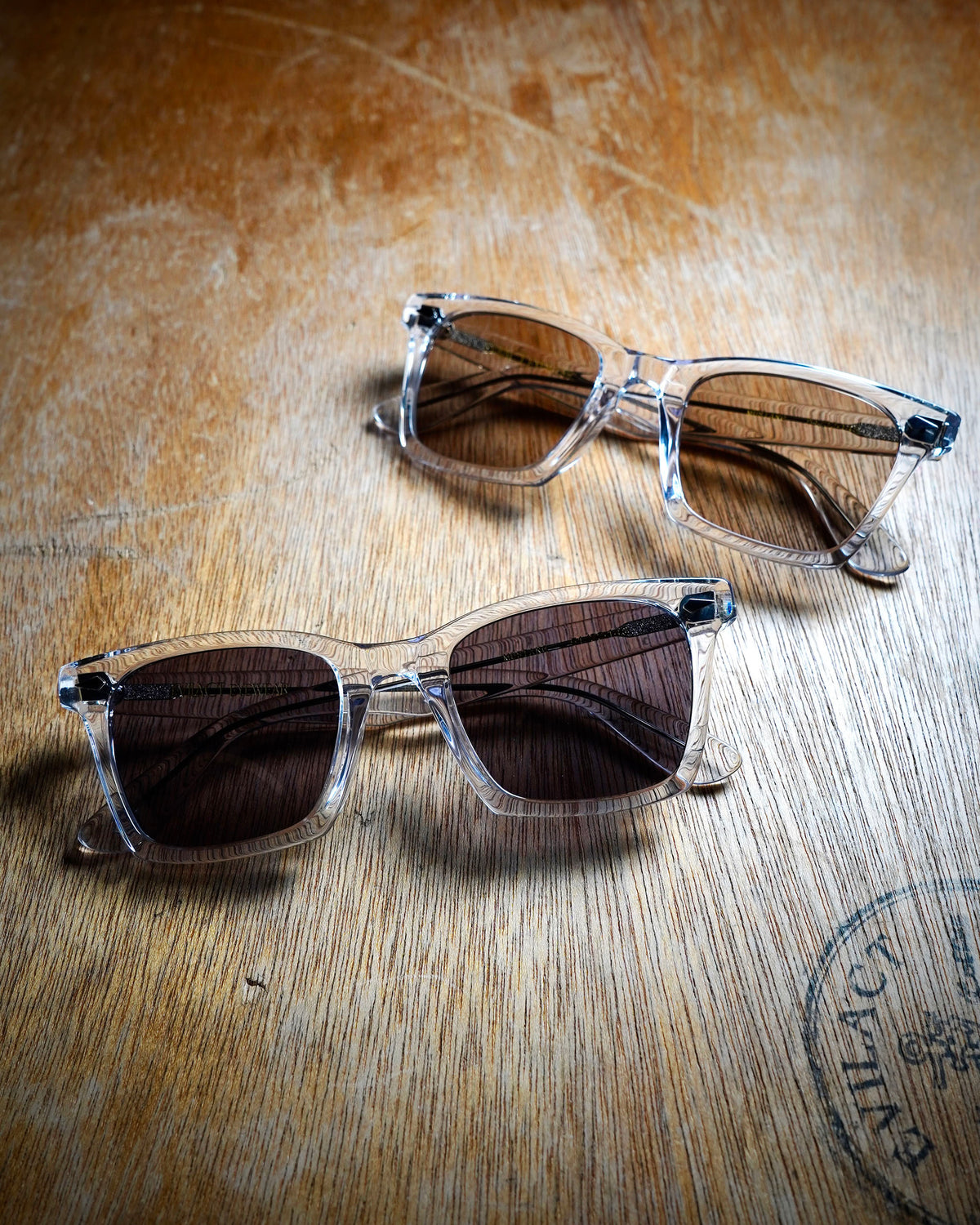MUSTANG clear / dark color photochromic brown lens