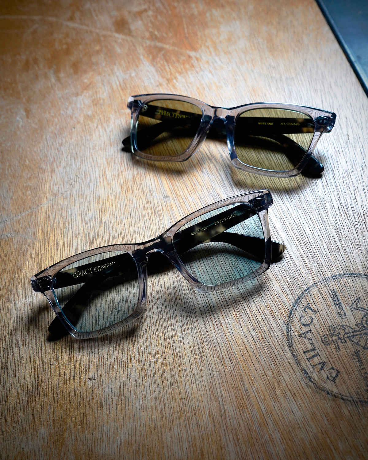 MUSTANG gray clear x dalmatian / green lens