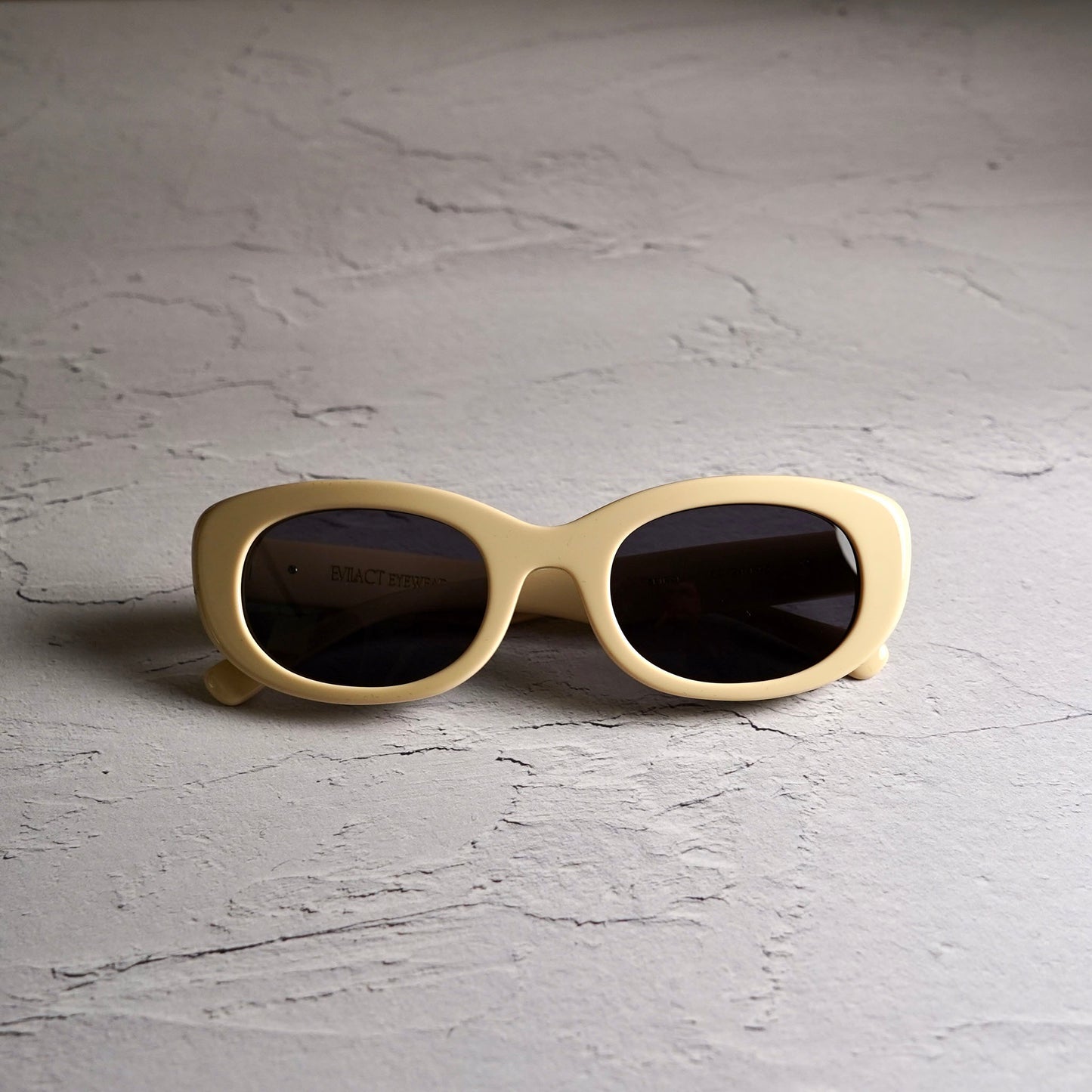 SPIRAL ivory / smoke lens