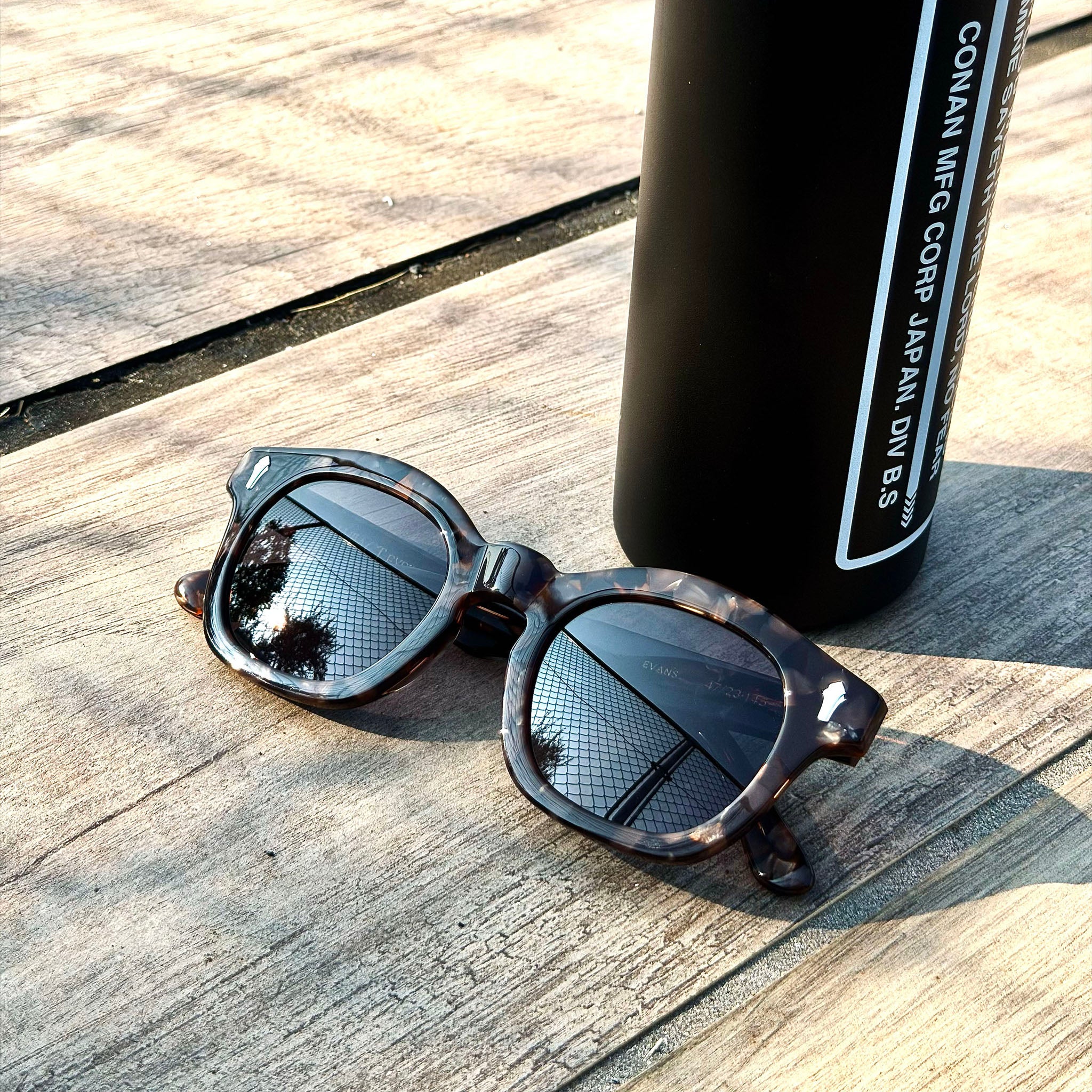 EVANS vanilla / dark color photochromic smoke lens | EVILACT